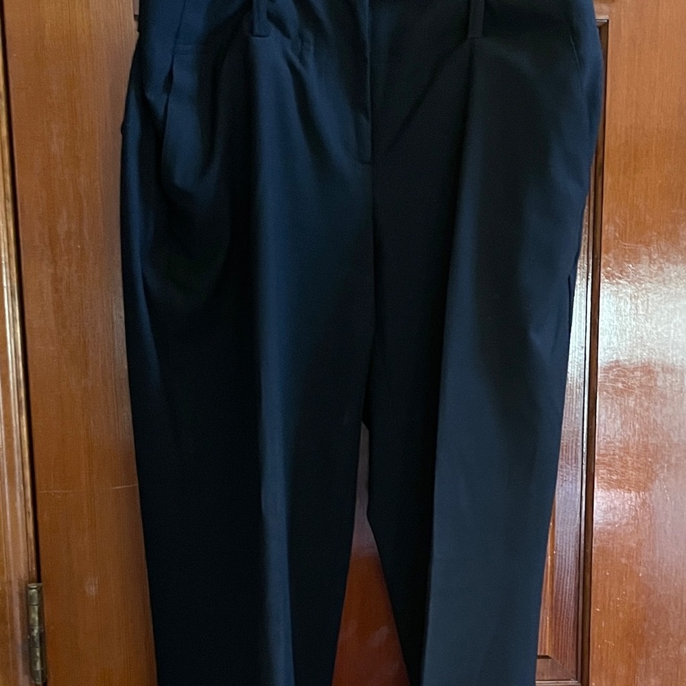Michael Kors black capri trouser